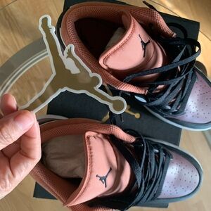 AIR JORDAN 1 LOW SE (GS)